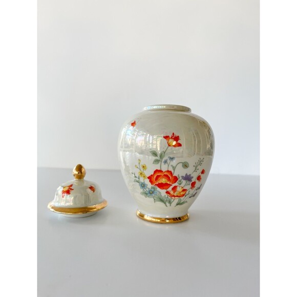 Kudo Toki Fancy Ginger Jar Japan Floral Gold White - Picture 4 of 5